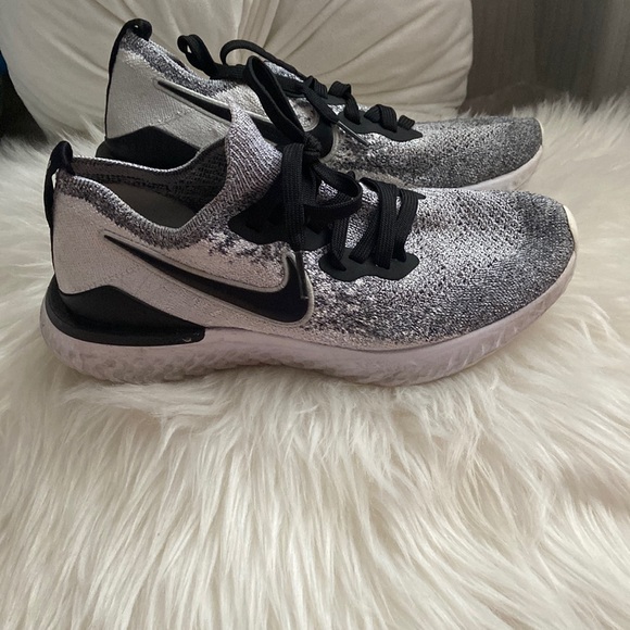 Nike react women’s running shoes - Picture 1 of 4